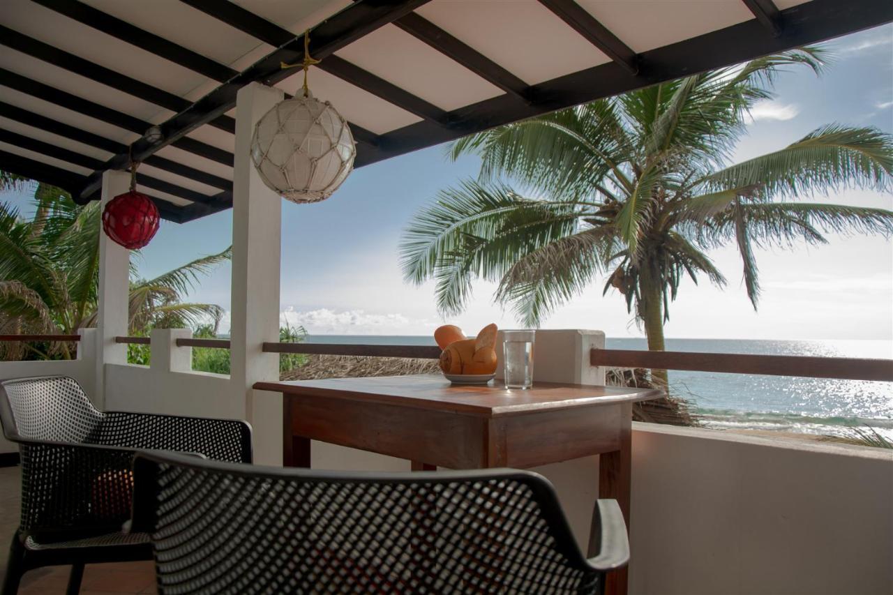 Sailors' Bay Bed & Breakfast Hikkaduwa Exterior photo