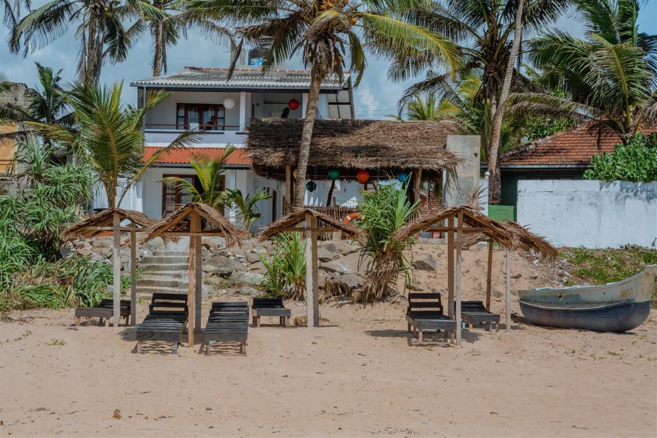 Sailors' Bay Bed & Breakfast Hikkaduwa Exterior photo